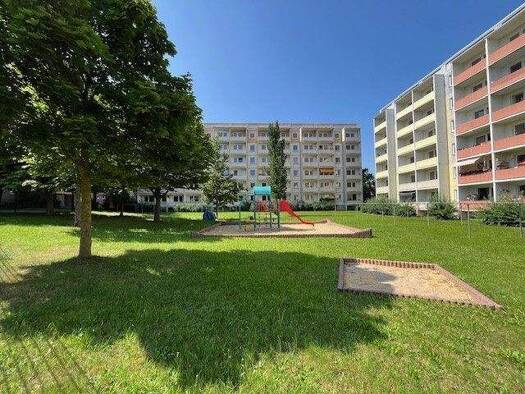 Studio zur Miete 199 € 1 Zimmer 35 m² 8. Geschoss frei ab sofort Neuplanitzer Straße 37 Neuplanitz Zwickau 08062