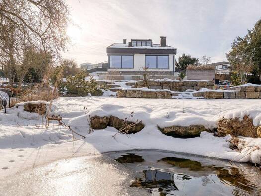 Haus zum Kauf 8 Zimmer 336,9 m² 1.940 m² Grundstück Neunkirchen Neunkirchen am Brand 91077