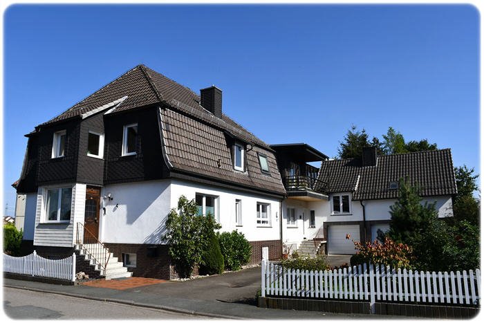 Einfamilienhaus zum Kauf 377.000 € 9 Zimmer 285 m²<br/>Wohnfläche 739 m²<br/>Grundstück Sachsenhausen Waldeck 34513