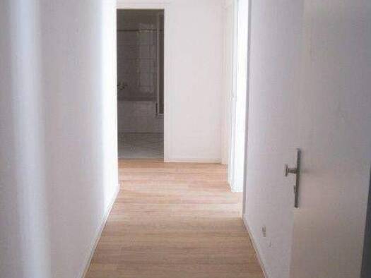 Wohnung zur Miete 400 € 3 Zimmer 80 m² 2. Geschoss frei ab sofort Zietenstraße 58 Sonnenberg Sonnenberg 09130