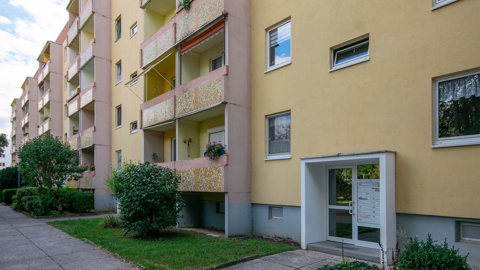 Wohnung zur Miete 306 € 2 Zimmer 45,6 m²<br/>Wohnfläche 2.<br/>Geschoss Rosenweg 6 Grünau - Ost Leipzig 04209