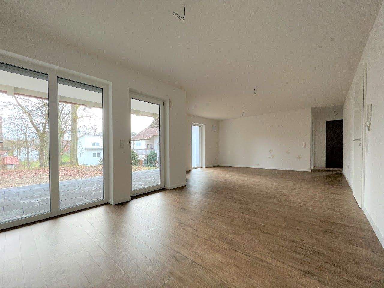 Immobilie in Aidenbach - gepflegte 3 Zimmerwohnung im EG mit Terrasse -  B8 - Bild 3