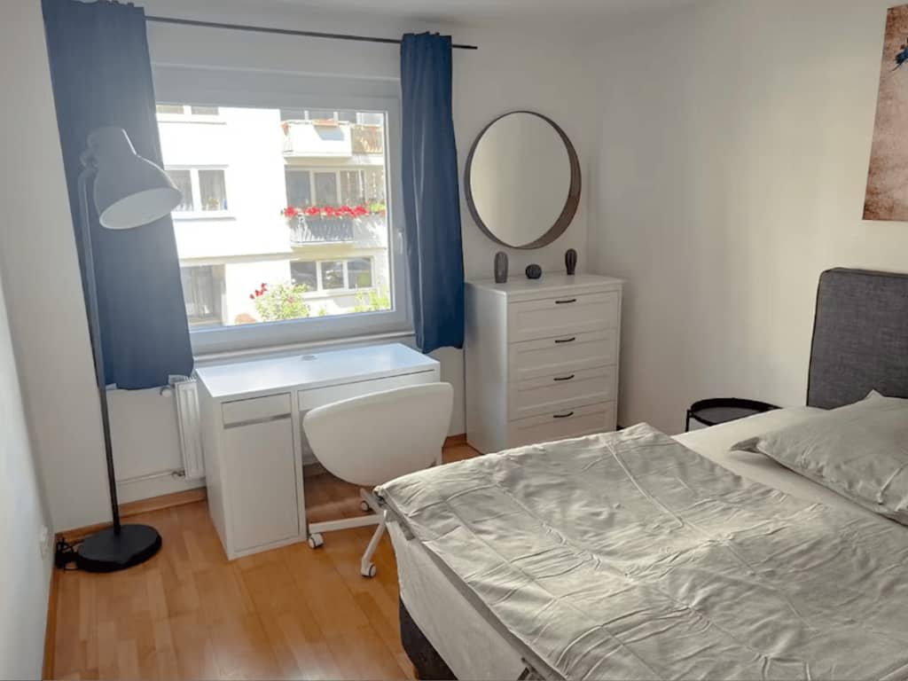 Wohnung zur Miete Wohnen auf Zeit 2.400 € 4 Zimmer 75 m²<br/>Wohnfläche ab sofort<br/>Verfügbarkeit Parkstraße Westend - Nord Frankfurt am Main 60322