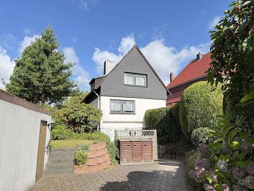Einfamilienhaus zum Kauf 375.000 € 5 Zimmer 100 m² 690 m² Grundstück frei ab sofort Großhansdorf 22927