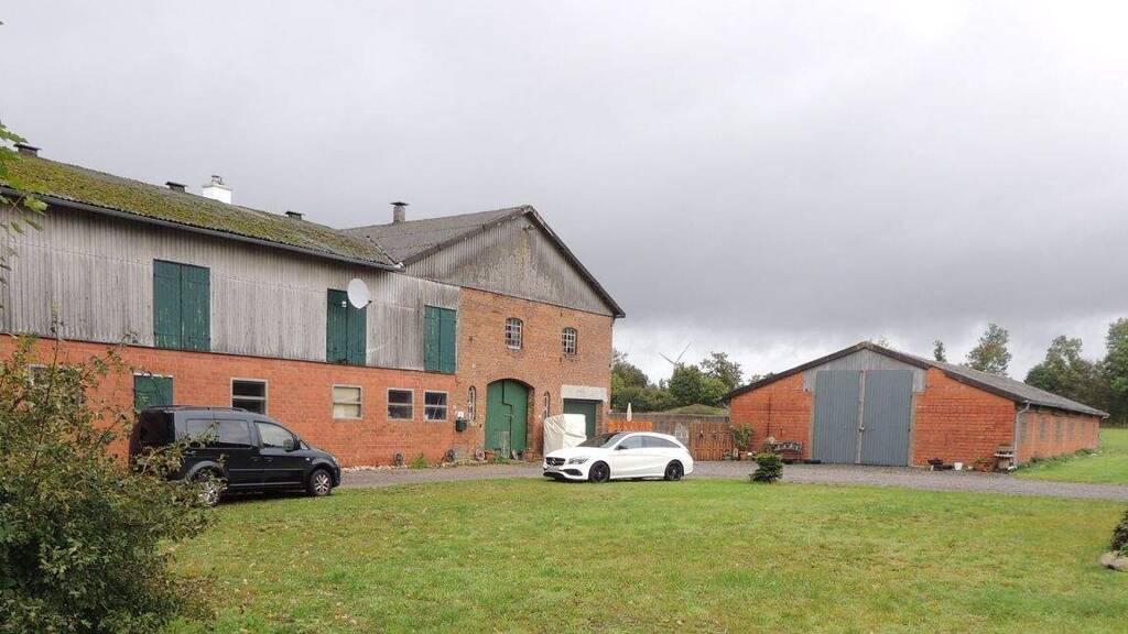 Bauernhaus zum Kauf 270.000 € 4 Zimmer 120 m² 14.000 m² Grundstück Bendorf 25557