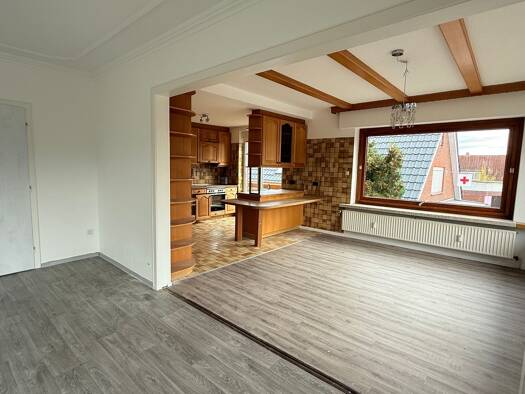 Wohnung zur Miete 780 € 4 Zimmer 120 m² Geschoss 1/2 frei ab sofort Drochtersen 21706