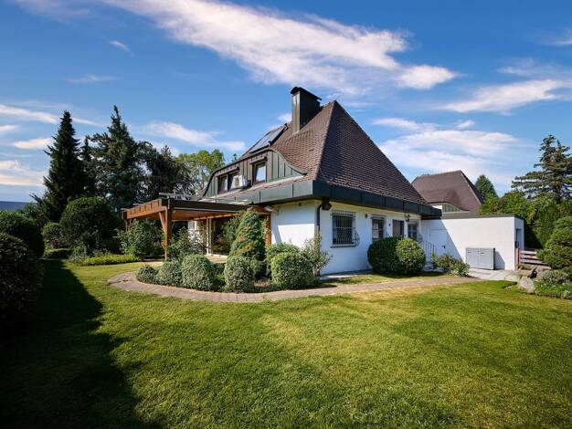 Einfamilienhaus zum Kauf 799.000 € 5 Zimmer 209,5 m² 947 m² Grundstück Straubing Straubing 94315