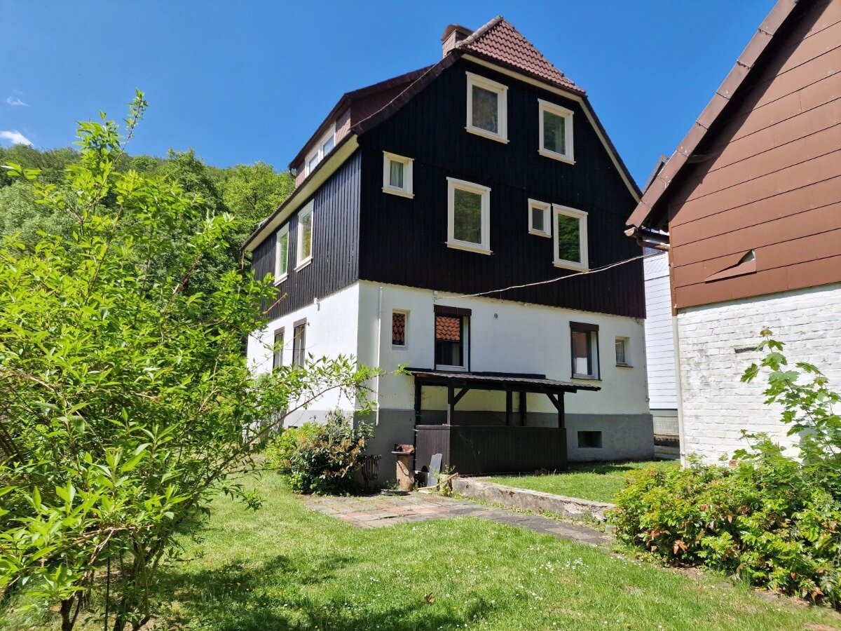 Mehrfamilienhaus zum Kauf 130.000 € 9 Zimmer 193 m²<br/>Wohnfläche 514 m²<br/>Grundstück Walkenried 37445