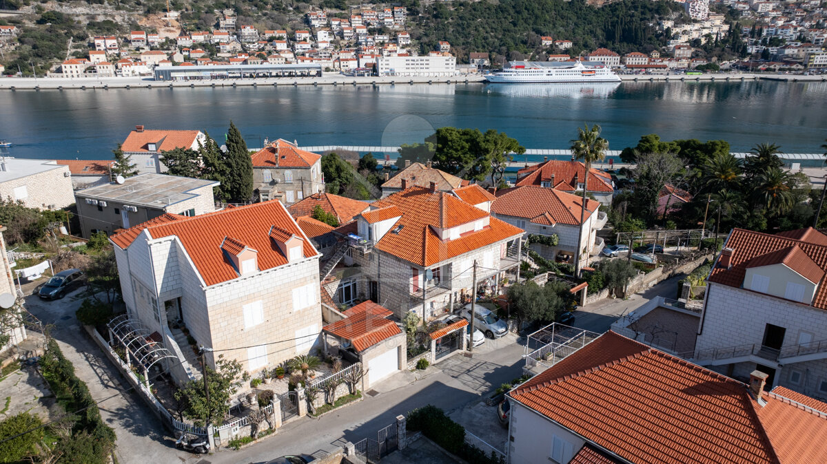 Doppelhaushälfte zum Kauf 1.150.000 € 8 Zimmer 283 m²<br/>Wohnfläche 141 m²<br/>Grundstück Dubrovnik 20000