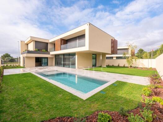 Einfamilienhaus zum Kauf - Erstbezug 4.060.000 € 648,1 m² Grundstück Cascais e Estoril