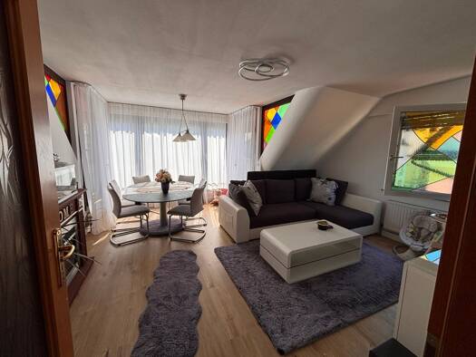 Wohnung zur Miete 1.500 € 3,5 Zimmer 96 m² Geschoss 2/3 frei ab 01.08.2026 Geislinger Straße 22 Wangen Stuttgart 70327