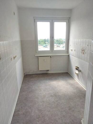 Wohnung zur Miete 330 € 2 Zimmer 48,6 m² Dachgeschoss, 4. Geschoss frei ab sofort Daheimstraße 14 Innerstädtischer Bereich Süd 31 Dessau-Roßlau 06842