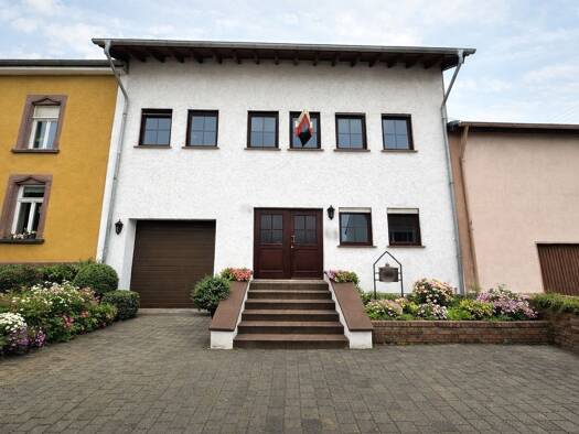 Reihenmittelhaus zum Kauf 299.000 € 5 Zimmer 141,9 m² 314 m² Grundstück Fürweiler Rehlingen-Siersburg 66780