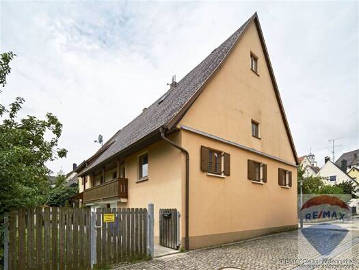 Einfamilienhaus zur Miete 1.125 € 5 Zimmer 108,5 m² 636 m² Grundstück Lauingen Lauingen (Donau) 89415