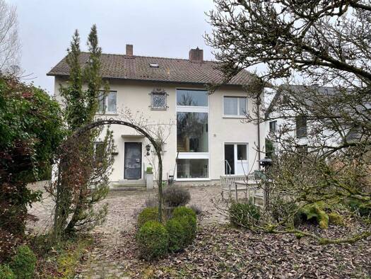 Einfamilienhaus zum Kauf 496.000 € 8,5 Zimmer 235 m² 1.288 m² Grundstück frei ab sofort Mellrichstadt 97638