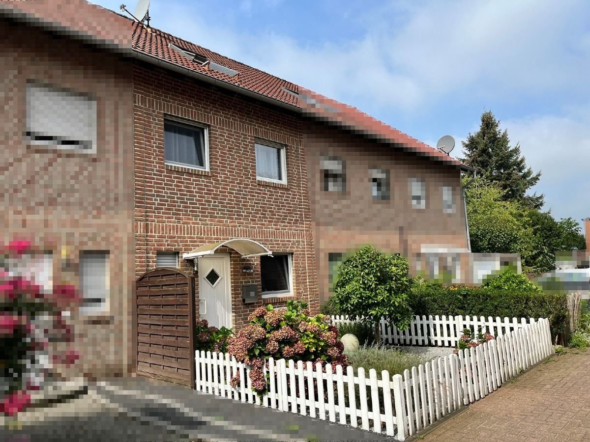 Reihenmittelhaus zum Kauf 290.000 € 5 Zimmer 115 m²<br/>Wohnfläche 103 m²<br/>Grundstück 01.01.2025<br/>Verfügbarkeit Hochstraß Moers 47443