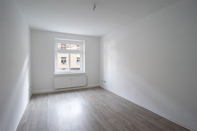 Wohnung zur Miete 329 € 2 Zimmer 54 m² EG Platnerstraße 48 Kappel 821 Chemnitz 09119