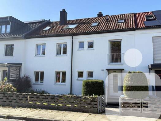 Reihenmittelhaus zum Kauf 585.000 € 8 Zimmer 149 m² 349 m² Grundstück Gartenstadt Bamberg 96052