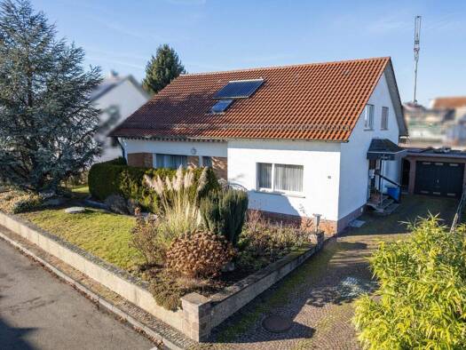 Einfamilienhaus zum Kauf 449.000 € 7 Zimmer 160 m² 623 m² Grundstück Hechingen 72379