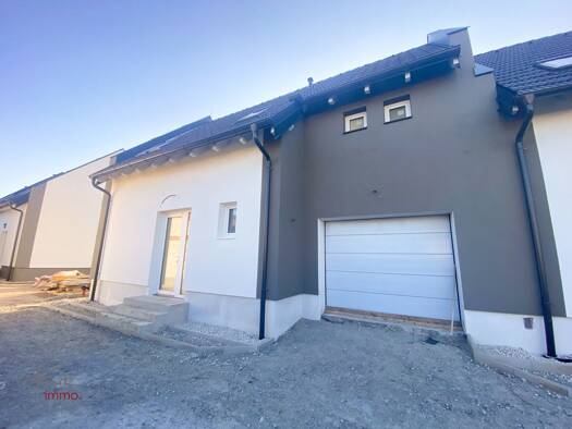 Reihenmittelhaus zur Miete 1.320 € 4 Zimmer 108 m² 72,9 m² Grundstück frei ab sofort Am Strassacker 63 Schützen am Gebirge 7081