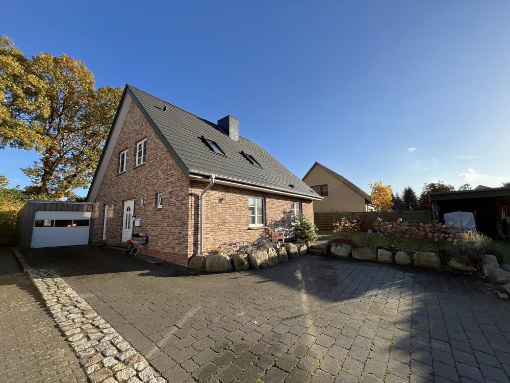 Einfamilienhaus zum Kauf 469.000 € 5 Zimmer 146 m²<br/>Wohnfläche 815 m²<br/>Grundstück Tellingstedt Tellingstedt 25782