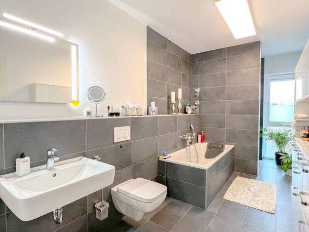 Wohnung zur Miete 1.575 € 4 Zimmer 111,5 m² 3. Geschoss frei ab sofort Kreutles Oberasbach 90522