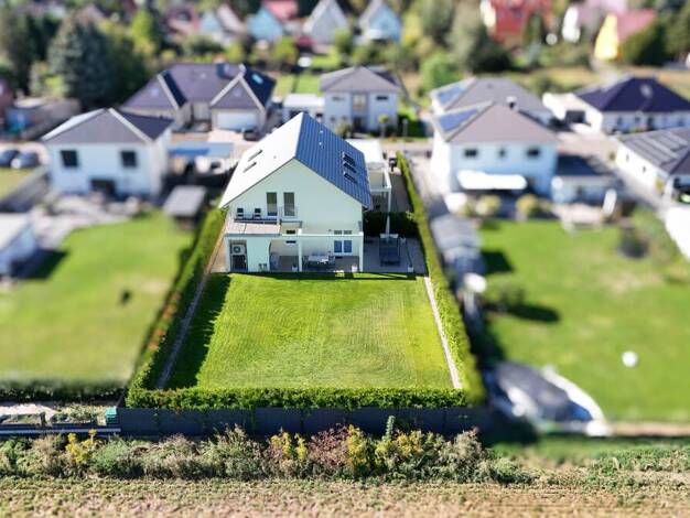 Einfamilienhaus zum Kauf 495.000 € 6 Zimmer 184 m² Vor dem Muldedamm Bitterfeld Bitterfeld-Wolfen 06749