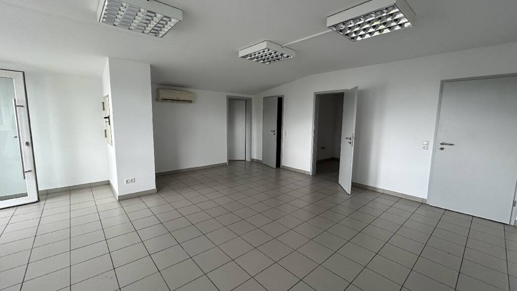 Bürofläche zur Miete 745 € 2 Zimmer 100 m² Bürofläche Mondorf Niederkassel 53859