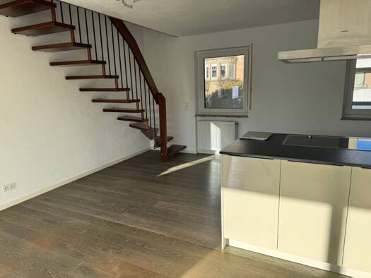 Maisonette zur Miete 1.400 € 3,5 Zimmer 96 m² Geschoss 1/3 frei ab 01.01.2026 Waldenbuch 71111