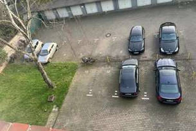 Außenstellplatz zur Miete provisionsfrei 30 € Schwarzenberger Straße 51 Rheinhausen-Mitte Duisburg 47226