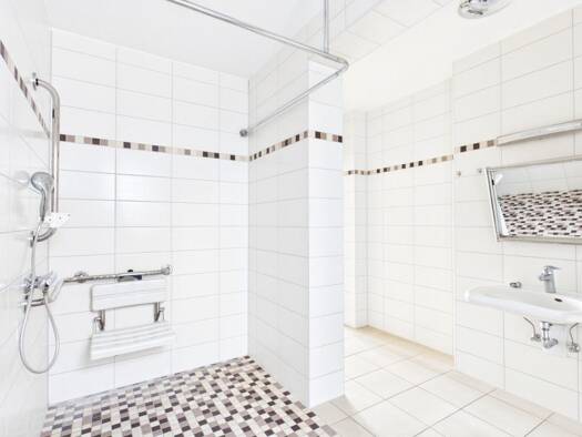 Wohnung zur Miete 690 € 2 Zimmer 86 m² 2. Geschoss frei ab 01.11.2026 Askanische Straße 58 Innenstadt Dessau-Roßlau 06844