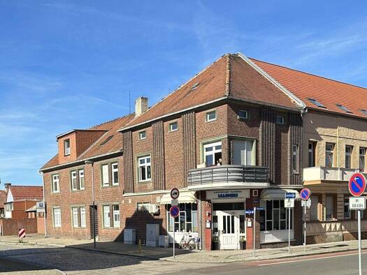 Mehrfamilienhaus zum Kauf provisionsfrei 285.000 € 10 Zimmer 330 m² 500 m² Grundstück frei ab sofort Genthin 39307