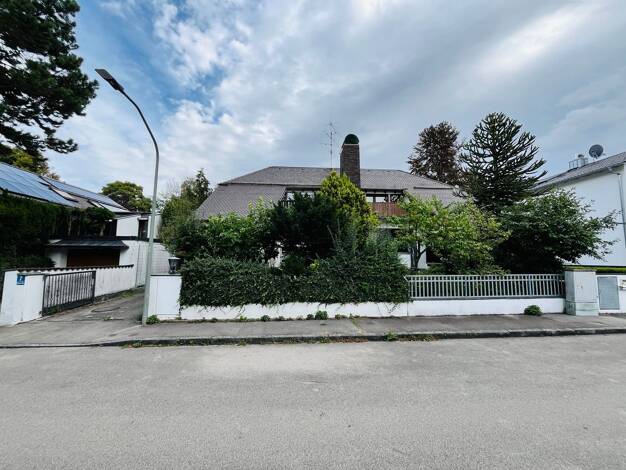 Doppelhaushälfte zum Kauf 5 Zimmer 147 m² 464 m² Grundstück frei ab sofort Aubing-Lochhausen-Langwied München 81249