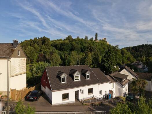 Haus zum Kauf 179.000 € 5 Zimmer 157 m² 295 m² Grundstück Schönecken 54614