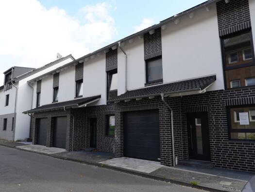 Einfamilienhaus zum Kauf - Erstbezug 499.500 € 6 Zimmer 180 m² 150 m² Grundstück frei ab sofort Alt-Homberg Duisburg 47198