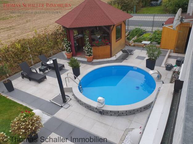 Mehrfamilienhaus zum Kauf 872.000 € 9 Zimmer 324 m² 672 m² Grundstück Neuhaus Adelsdorf 91325