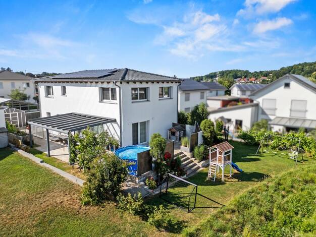 Einfamilienhaus zum Kauf 798.000 € 9 Zimmer 259,8 m² 743 m² Grundstück Gutenzell Gutenzell-Hürbel 88484