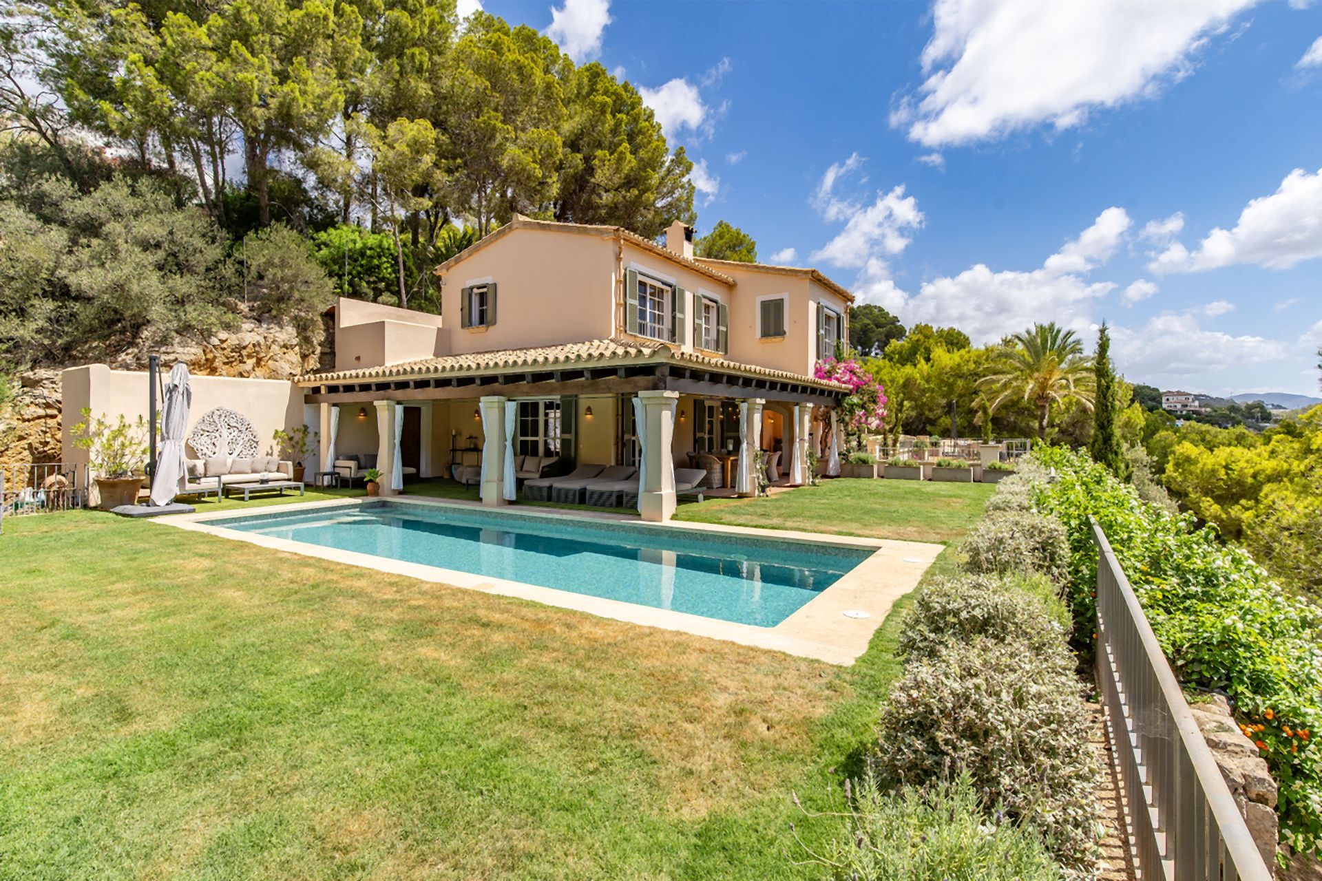 Villa zum Kauf 9.950.000 € 8 Zimmer 1.025 m²<br/>Wohnfläche 2.200 m²<br/>Grundstück Camp De Mar (Es), Peguera 07160