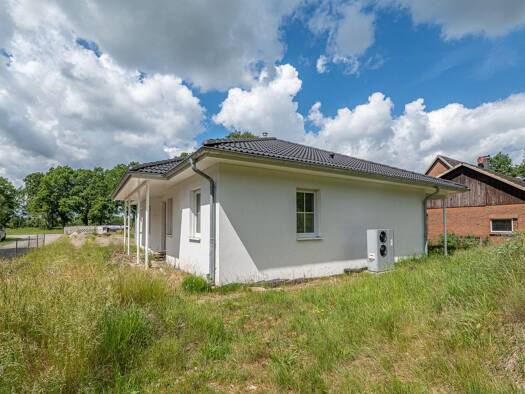 Bungalow zum Kauf - Erstbezug 4 Zimmer 117 m² 800 m² Grundstück Köhlen Geestland 27624