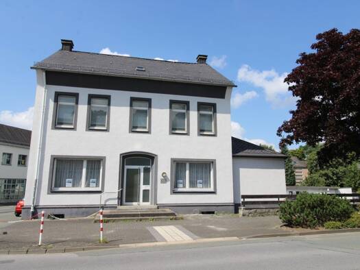 Gewerbeobjekt zum Kauf als Kapitalanlage geeignet 298.000 € 12 Zimmer 270 m² 775 m² Grundstück Meschede Meschede 59872