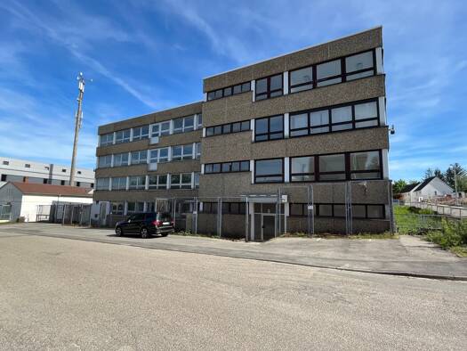 Produktionshalle zum Kauf 4.300 m² Lagerfläche Birkenfeld Birkenfeld 75217