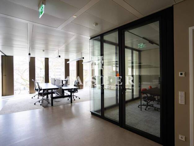 Bürofläche zur Miete provisionsfrei 36 € 834,3 m² Bürofläche teilbar ab 417,2 m² Altstadt Frankfurt am Main 60311