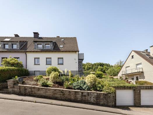 Doppelhaushälfte zum Kauf 350.000 € 6 Zimmer 112,1 m² 649 m² Grundstück Gevelsberg Gevelsberg 58285