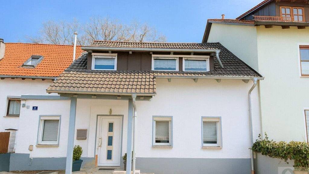 Doppelhaushälfte zum Kauf 149.000 € 5 Zimmer 115 m² 244 m² Grundstück Hammergmünd Grafenwöhr / Hammergmünd 92655