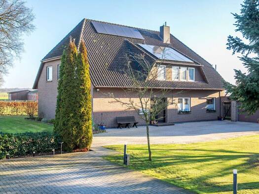 Mehrfamilienhaus zum Kauf 579.000 € 9 Zimmer 272 m² 2.977 m² Grundstück Sandhatten Hatten 26209