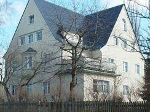 Wohnung zur Miete 320 € 2 Zimmer 77,5 m² 3 Geschosse frei ab 01.04.2026 Limbach-Oberfrohna 09212