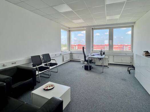 Bürofläche zur Miete 3.675 € 6 Zimmer 350 m² Bürofläche Bahrenfeld Altona 22525