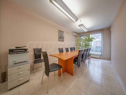 Bürofläche zum Kauf 484.000 € 5 Zimmer Sofia