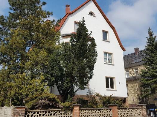 Mehrfamilienhaus zum Kauf 495.000 € 14 Zimmer 312,5 m² 443 m² Grundstück Trotha Halle (Saale) 06118