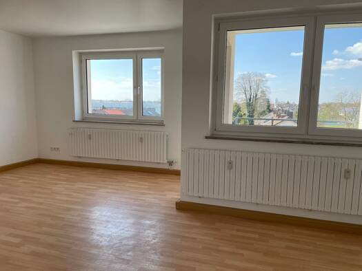 Wohnung zur Miete 717 € 4 Zimmer 74,7 m² 3. Geschoss frei ab 27.04.2026 Von-Plüschow-Str. 33 Manching 85077